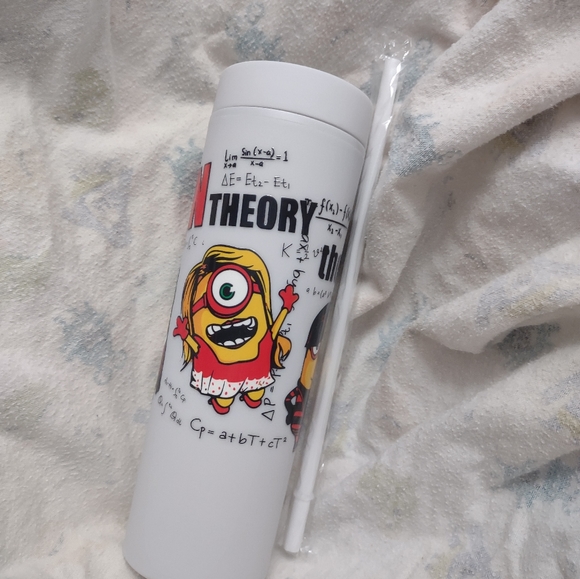 Big minion theory tumbler - Picture 8 of 13